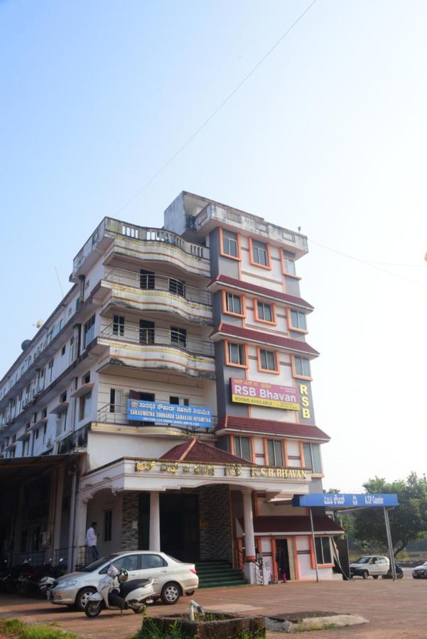 מניפלה R S Bhavan מראה חיצוני תמונה